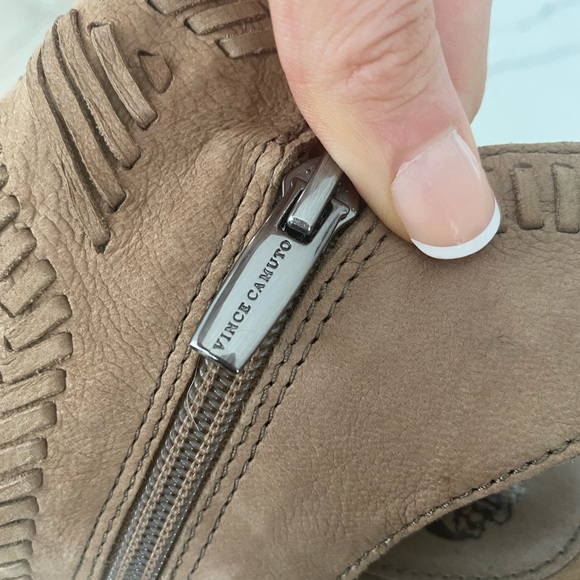 Vince Camuto Karenta leather open toe shoes tan size 10 - Picture 11 of 14